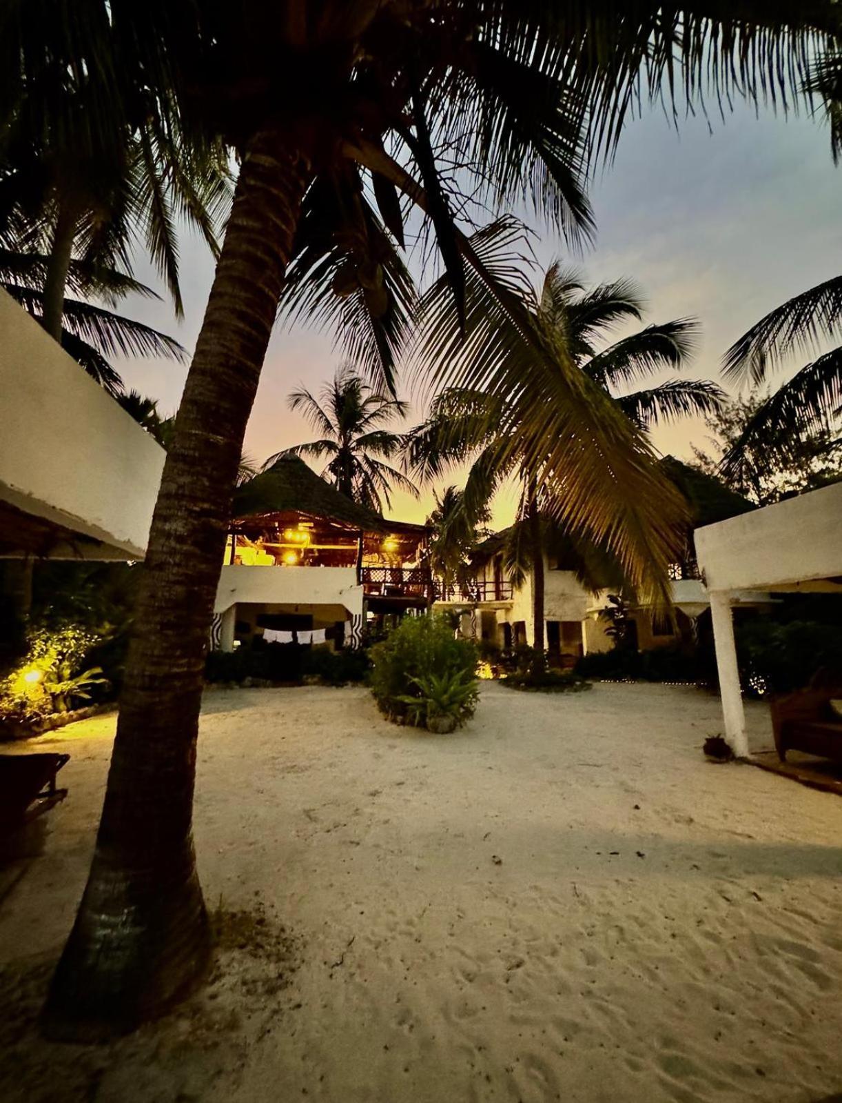 Mango Beach House Джамбиани Екстериор снимка