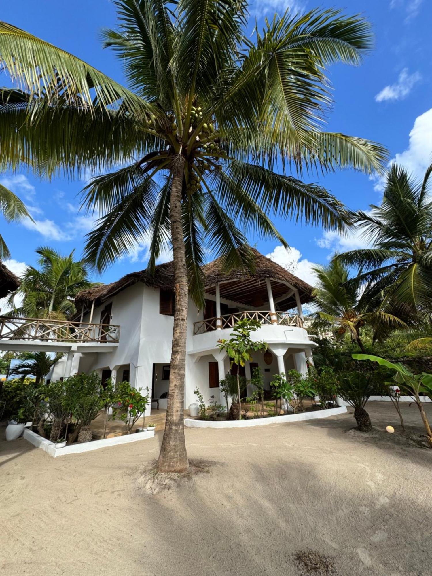Mango Beach House Джамбиани Екстериор снимка