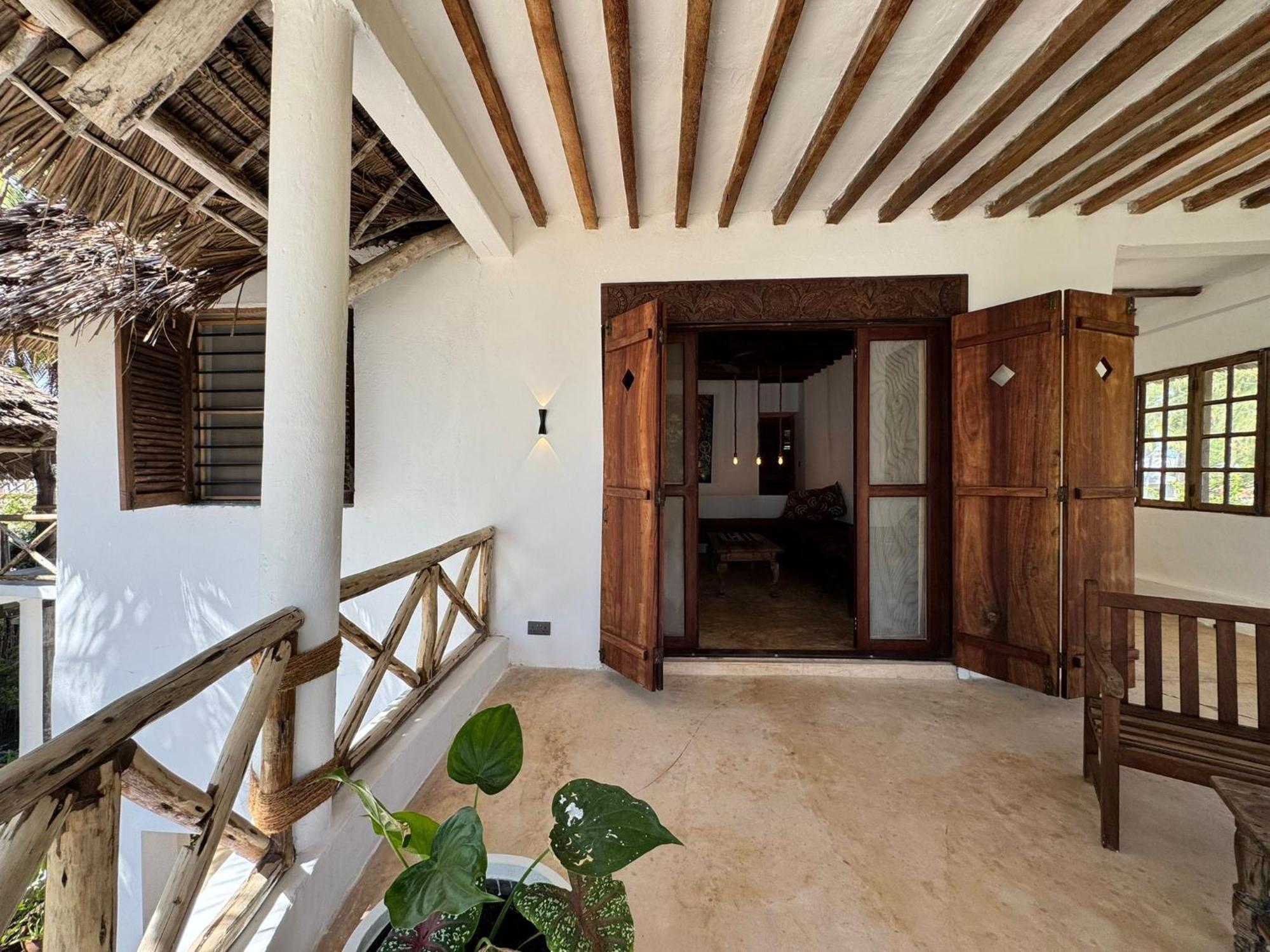 Mango Beach House Джамбиани Екстериор снимка